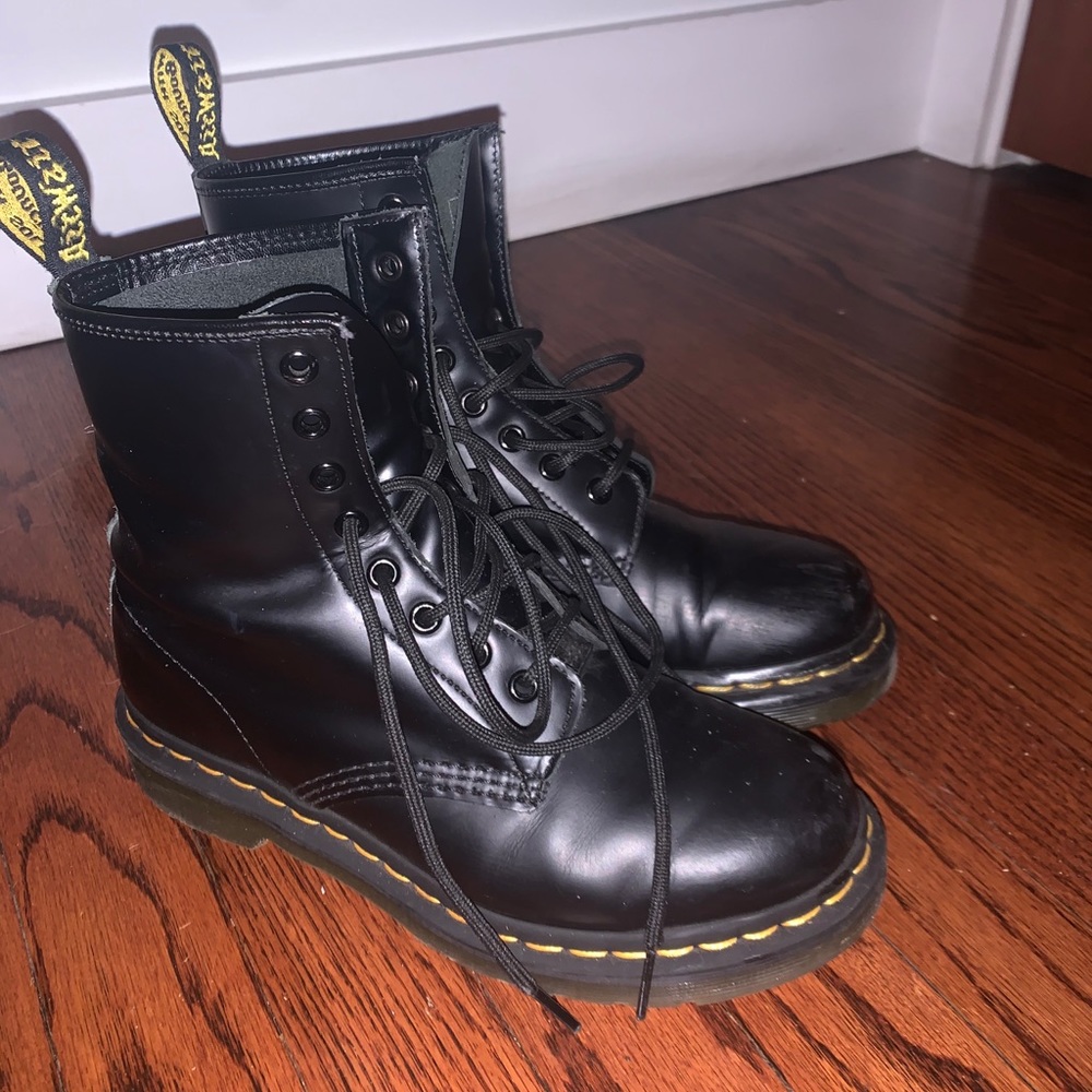 1460 Smooth Leather Lace Up Boots